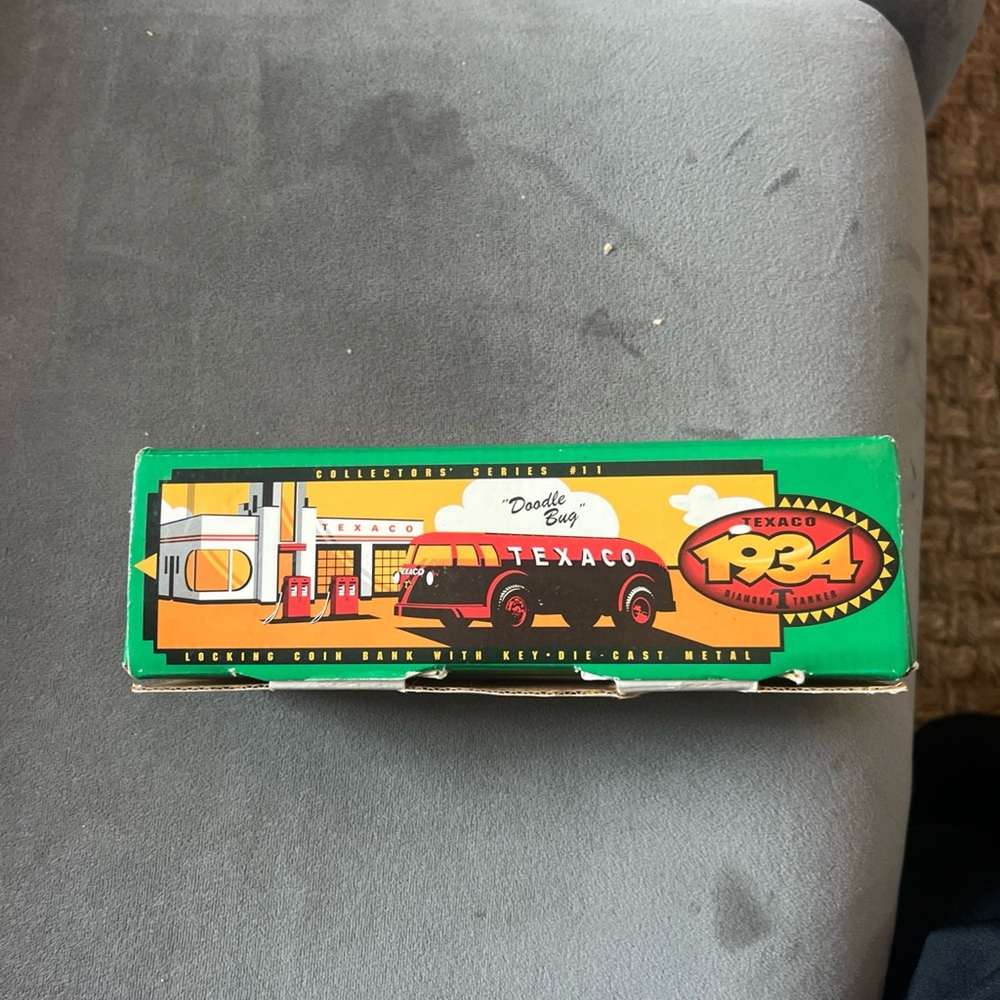 Texaco doodle bug vintage small tear on lid new